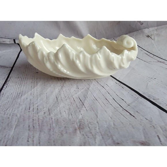 LENOX Porcelain Acanthus Leaf Candy Nut Dish Bowl White Sculpted 5.5 In VINTAGE - Picture 5 of 6